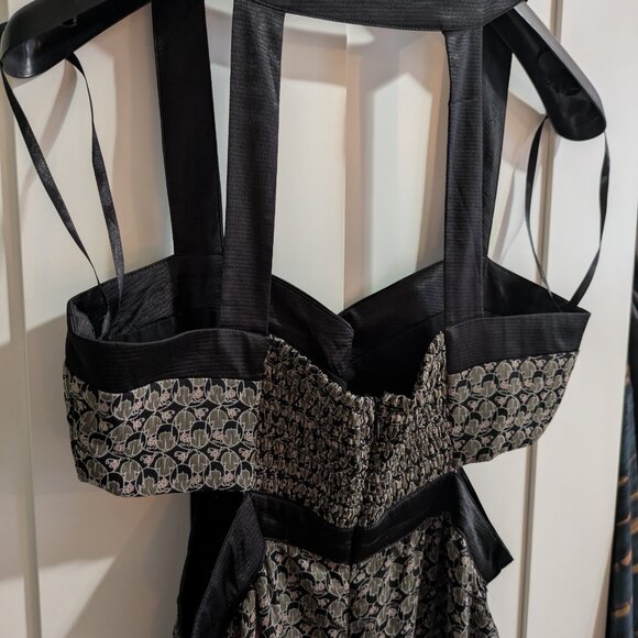 Arc & Co. Full length dress with cut outs - Picture 5 of 6